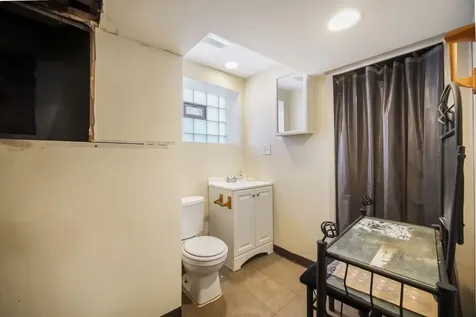 8305 South Throop Street Chicago IL 60620