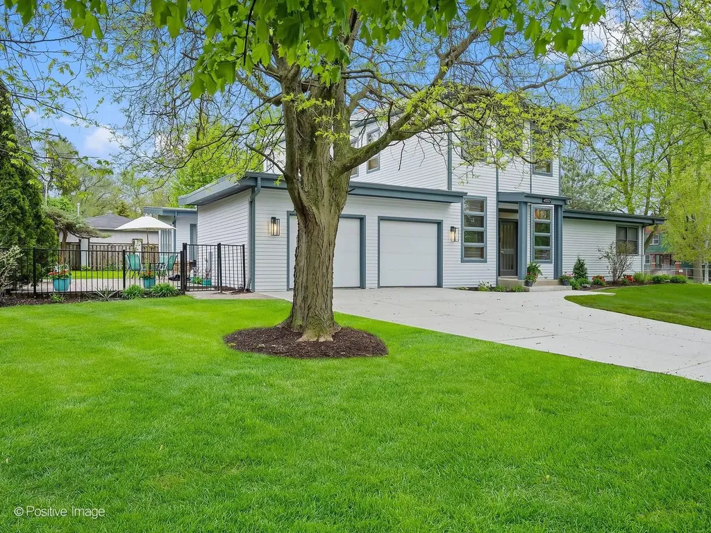 4557 Woodland Avenue Western Springs IL 60558