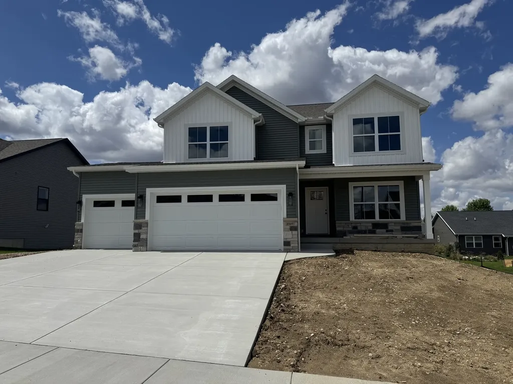 2507 Savanna Road Bloomington IL 61705