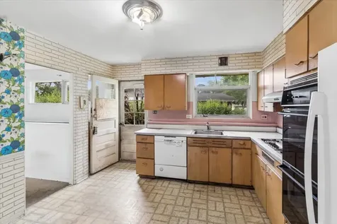 719 West Dresser Drive Mount Prospect IL 60056