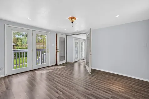 9018 South Brandon Avenue Chicago IL 60617