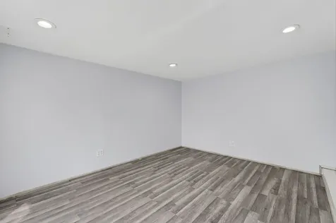 9018 South Brandon Avenue Chicago IL 60617
