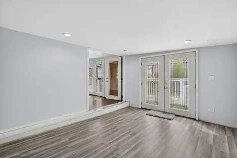 9018 South Brandon Avenue Chicago IL 60617