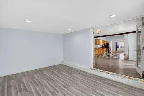 9018 South Brandon Avenue Chicago IL 60617