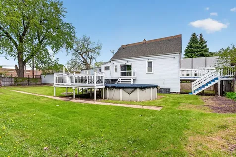9018 South Brandon Avenue Chicago IL 60617