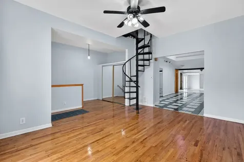 9018 South Brandon Avenue Chicago IL 60617