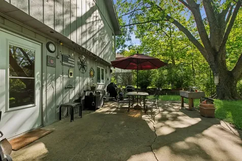 1003 Country Drive Shorewood IL 60404