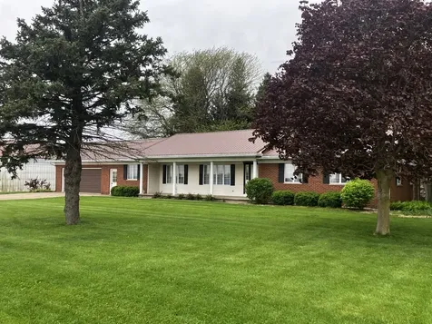 4015 East 1st Road Mendota IL 61342