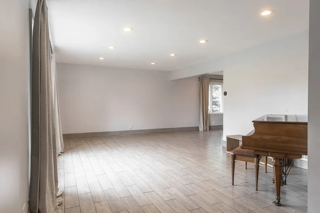 7810 Del Court Darien IL 60561
