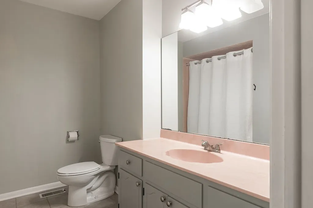 7810 Del Court Darien IL 60561
