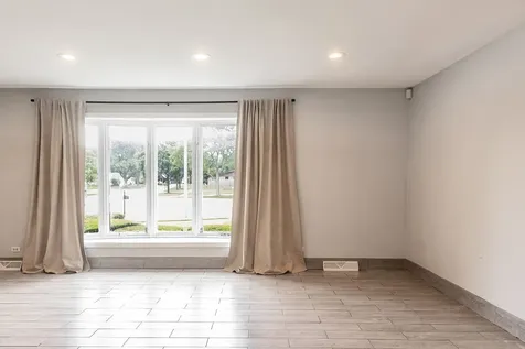 7810 Del Court Darien IL 60561