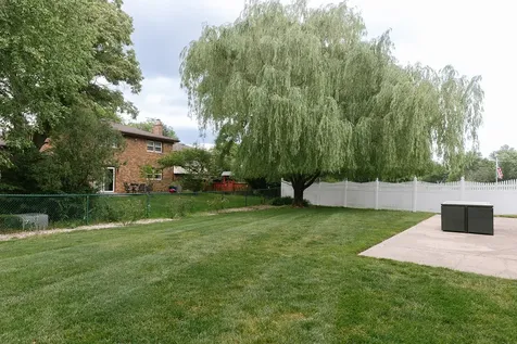 7810 Del Court Darien IL 60561