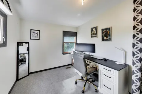 2536 South 5th Avenue North Riverside IL 60546
