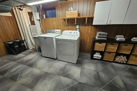 2536 South 5th Avenue North Riverside IL 60546