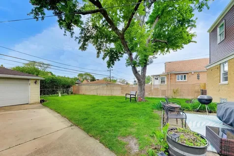 2536 South 5th Avenue North Riverside IL 60546