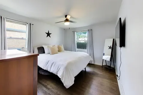 2536 South 5th Avenue North Riverside IL 60546
