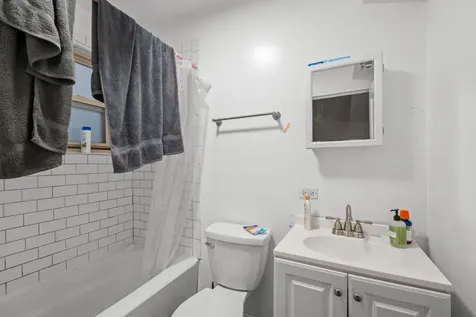 2250 South Sacramento Avenue Chicago IL 60623