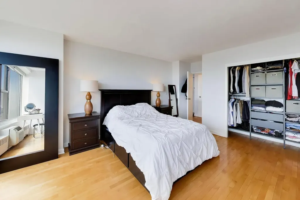 3900 North Lake Shore Drive Chicago IL 60613