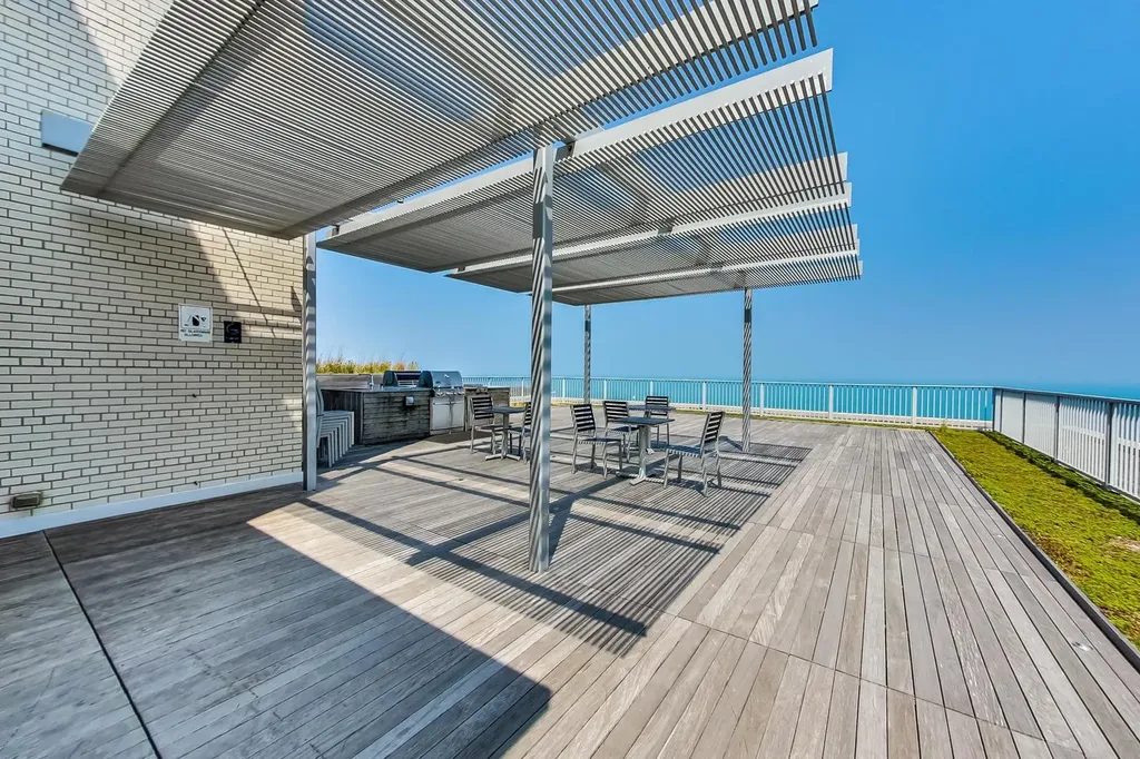 3900 North Lake Shore Drive Chicago IL 60613