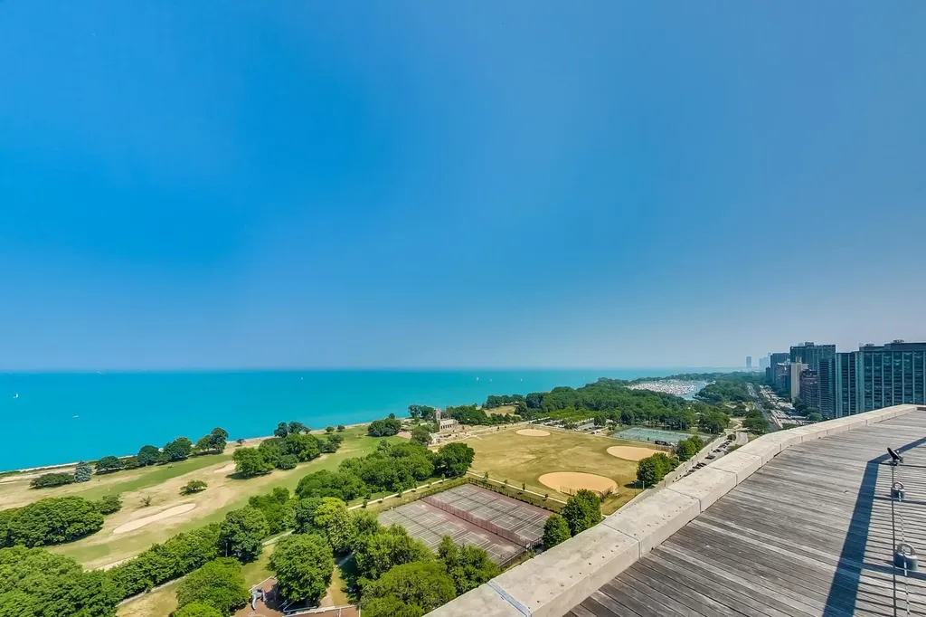 3900 North Lake Shore Drive Chicago IL 60613