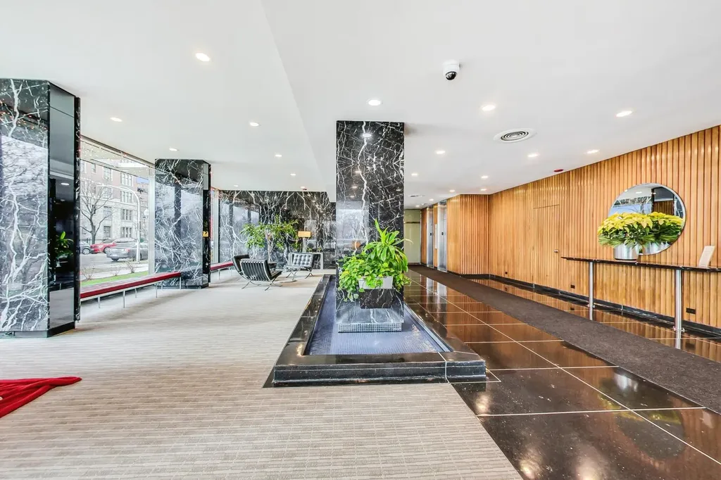 3900 North Lake Shore Drive Chicago IL 60613
