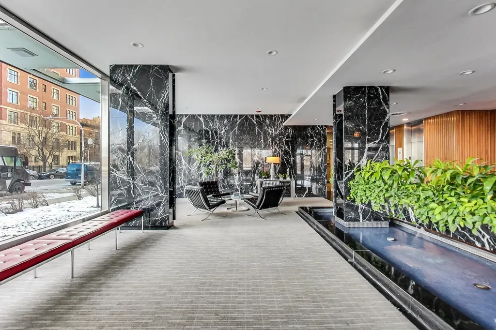 3900 North Lake Shore Drive Chicago IL 60613