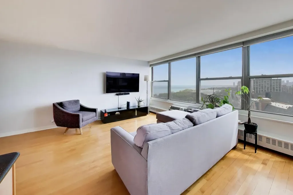 3900 North Lake Shore Drive Chicago IL 60613