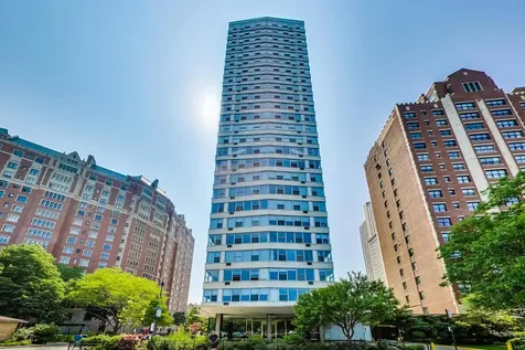 3900 North Lake Shore Drive Chicago IL 60613