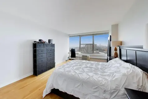 3900 North Lake Shore Drive Chicago IL 60613