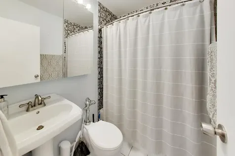3900 North Lake Shore Drive Chicago IL 60613