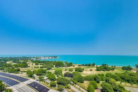 3900 North Lake Shore Drive Chicago IL 60613