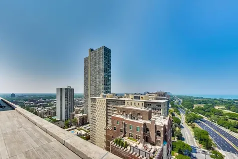 3900 North Lake Shore Drive Chicago IL 60613