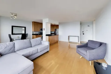 3900 North Lake Shore Drive Chicago IL 60613
