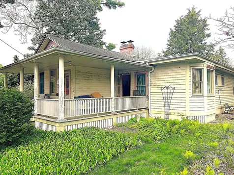 164 Plum Street Elgin IL 60120