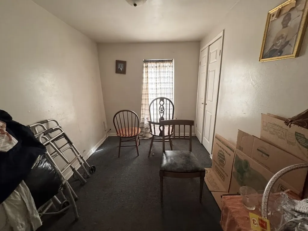 1041 North Central Park Avenue Chicago IL 60651