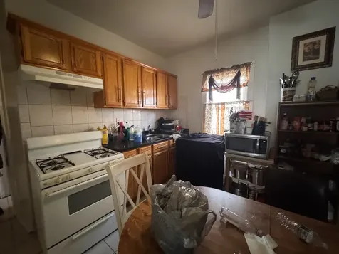 1041 North Central Park Avenue Chicago IL 60651