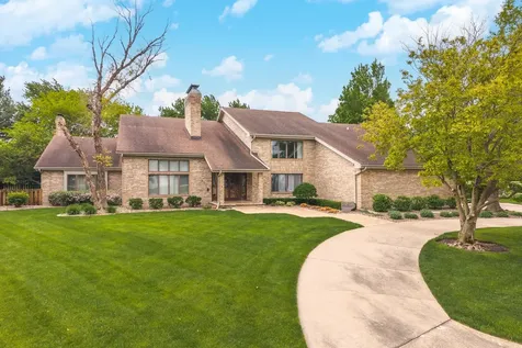 1810 Cardinal Court Pontiac IL 61764