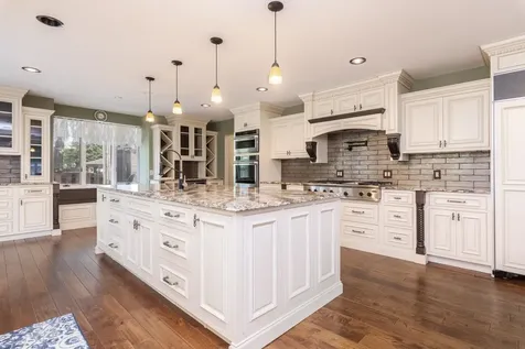 1810 Cardinal Court Pontiac IL 61764