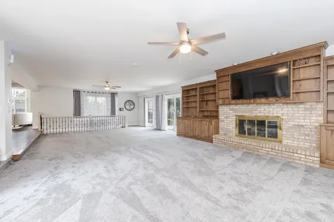 1810 Cardinal Court Pontiac IL 61764