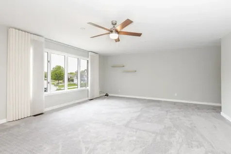 1810 Cardinal Court Pontiac IL 61764