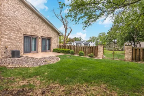 1810 Cardinal Court Pontiac IL 61764