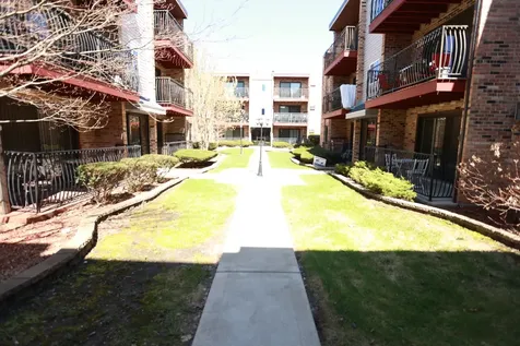 4550 West 57th Street Chicago IL 60629