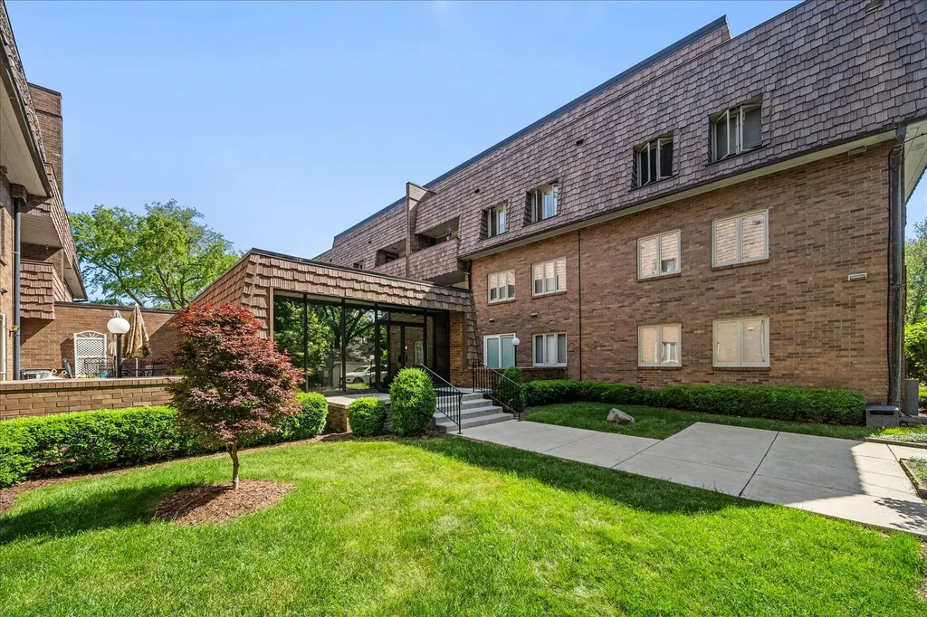 1730 West Galena Boulevard Aurora IL 60506
