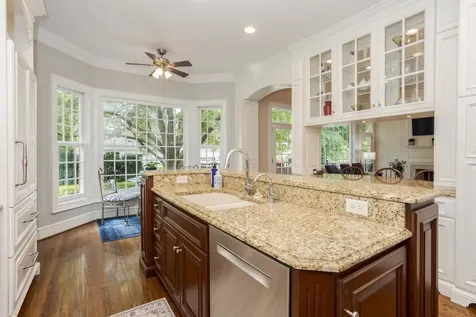 3301 Wisteria Lane Bloomington IL 61704