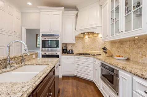 3301 Wisteria Lane Bloomington IL 61704