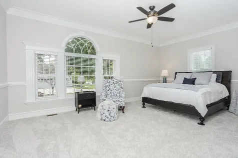 3301 Wisteria Lane Bloomington IL 61704