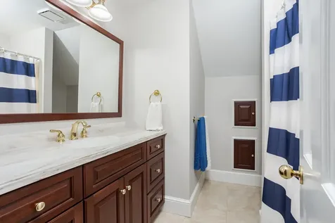 3301 Wisteria Lane Bloomington IL 61704
