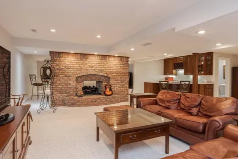 3301 Wisteria Lane Bloomington IL 61704