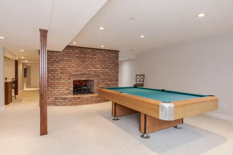 3301 Wisteria Lane Bloomington IL 61704