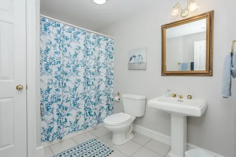 3301 Wisteria Lane Bloomington IL 61704